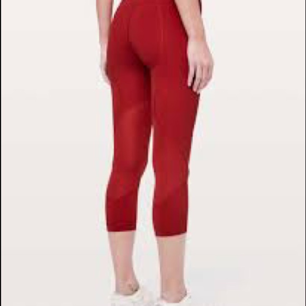 Lululemon leggings pace rival (rare unicorn)